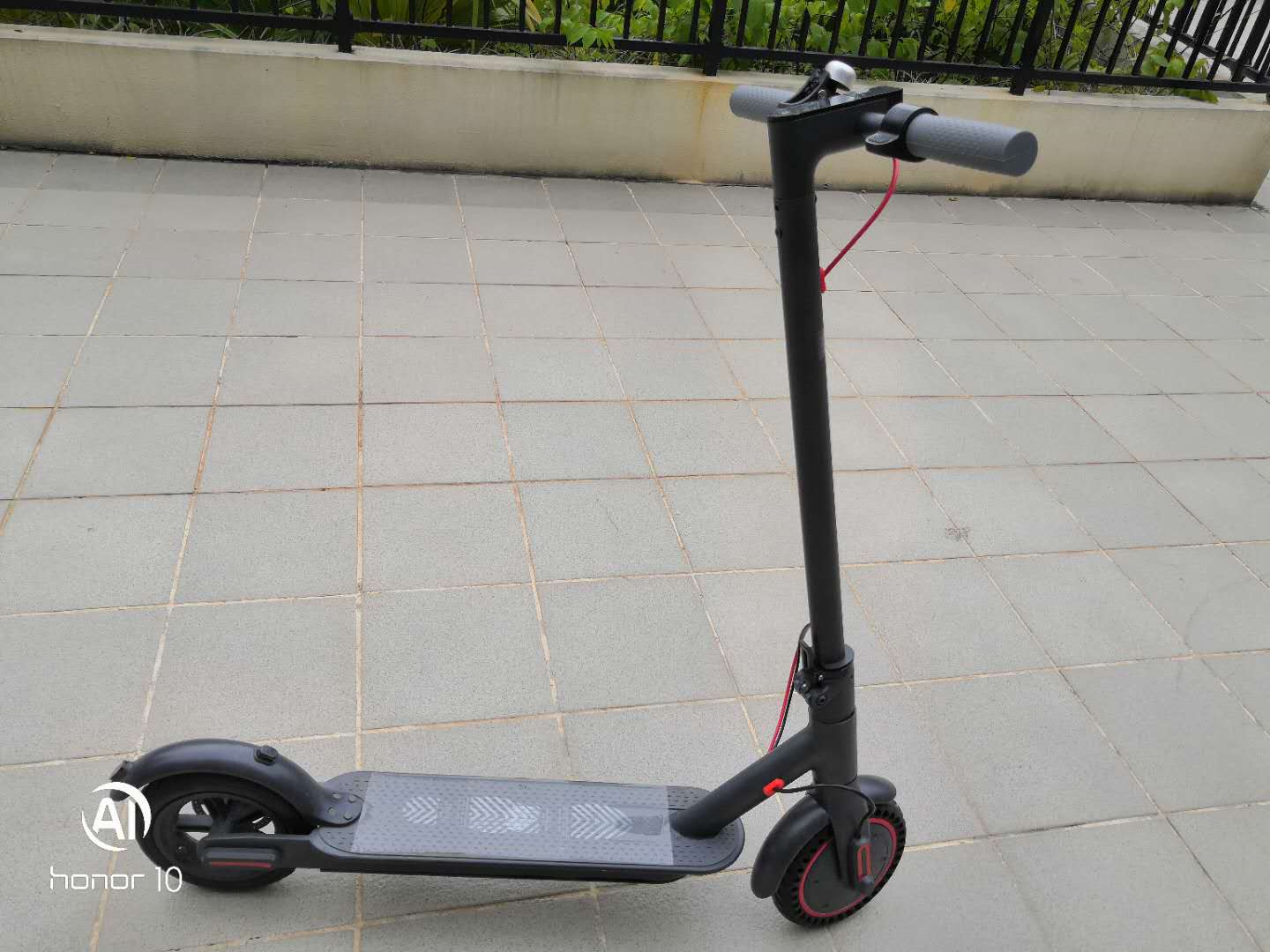 China Modelo dobrável de scooter elétrico A8 2 rodas 8,5 polegadas preço barato fabricante