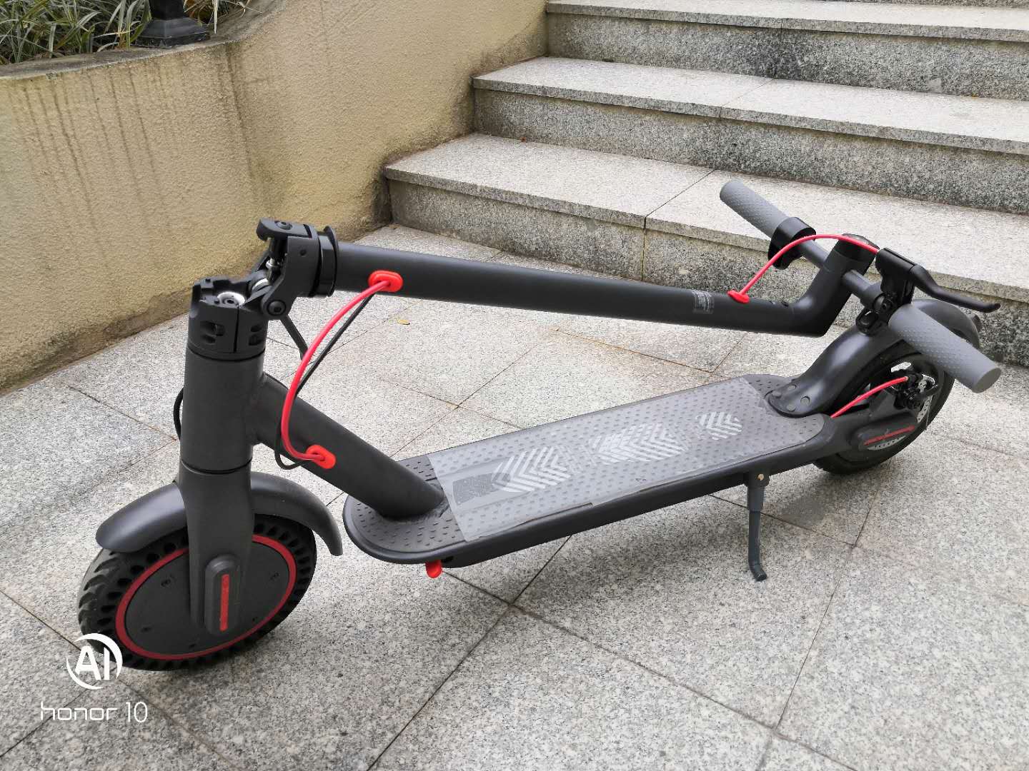 Cina A8 2 ruote 8.5 pollici prezzo economico scooter elettrico pieghevole modello pieghevole produttore