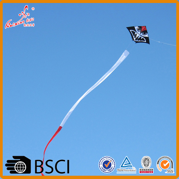 Chinese kite  factory single line triangle kite outdoor toy delta shape kite for kids