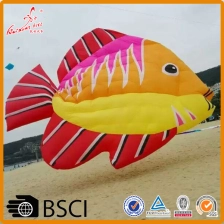 中国 濰坊凧製造業者からの大型インフレータブル魚凧 メーカー