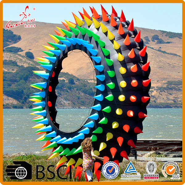 factory price new design huge Weifang spinning ring Kite with spikes