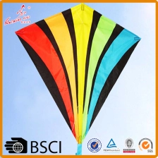 China promotionele geschenken van hoge kwaliteit rainbow diamond kite uit de kite-fabriek fabrikant