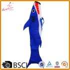 中国 サメの形のウインドシールド2018カスタム高品質の卸売小さなサメの形のウインドシールド メーカー