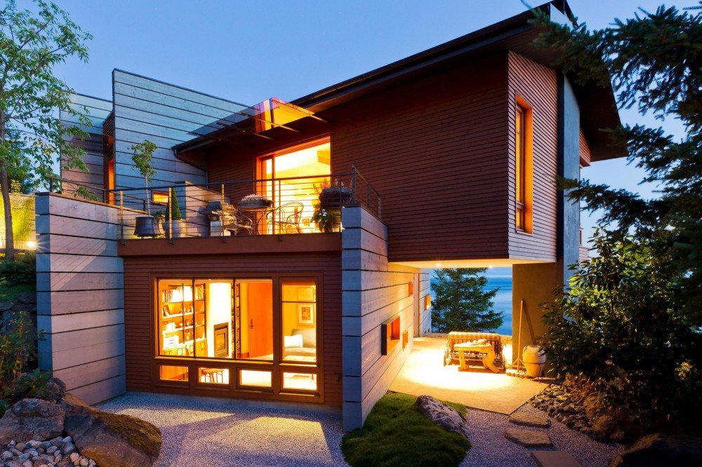 Volumetric Contemporary House Affacciato sulla costa