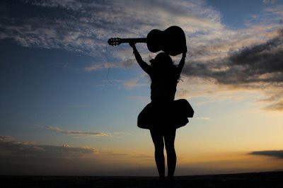中国 トップ10の女性ギタリストの才能と価値 メーカー