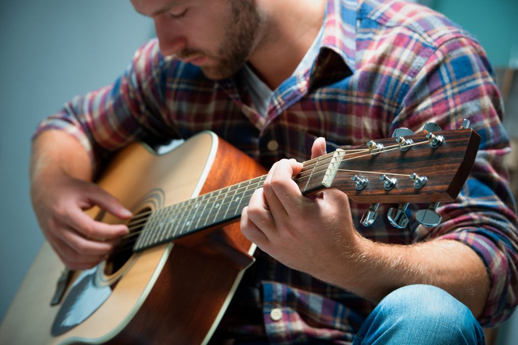 China 10 Tips To Learn How to Play the Guitar with Good Technique Hersteller