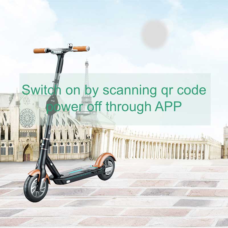 Совместное использование электрического скутера для сканирования QR-кода разблокированного скутера с системой слежения за GPS и противоугонной системой