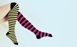 What are the benefits of combed cotton socks?