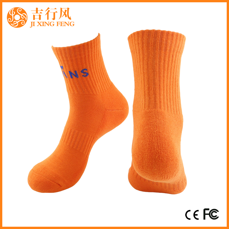China basketbal sokken fabrikanten groothandel aangepaste dikke warme sport sokken