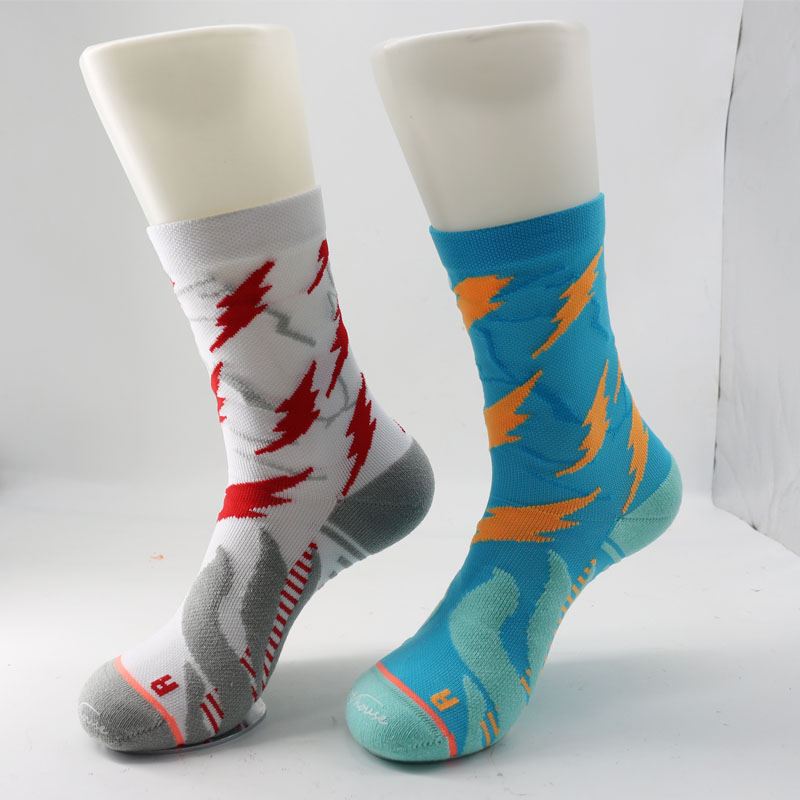 Κίνα Προσαρμοσμένη μόδα βαμβακερό άνδρες κάλτσες, Mens Cotton Sport Sock Maker
