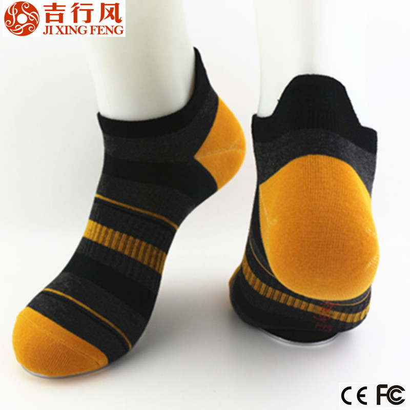Moda de China fábrica de calcetines, calcetines de colores de moda de hombres venta por mayor