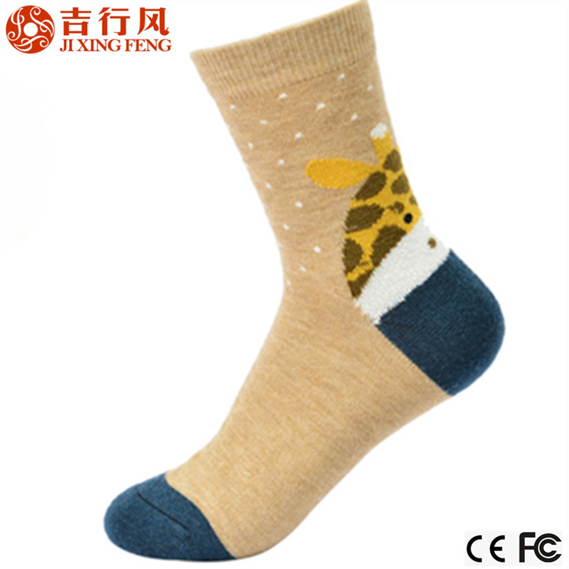 China professional socks supplier,wholesale breathable fabric women heavy winter socks