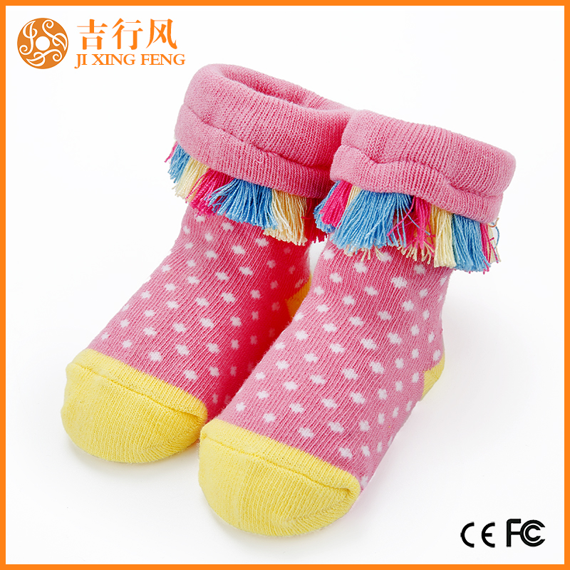Chine Chaussettes mignonnes de coton de bébé en gros de bébé, en gros chaussettes de coton de bébé personnalisées, chaussettes mignonnes de coton bébé exportateur