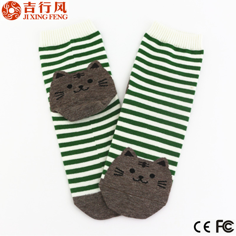 The popular cotton girls socks with customized cute cartoon pattern