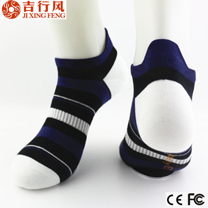 The professional socks maker in China, customized logo men classic cushion crew socks