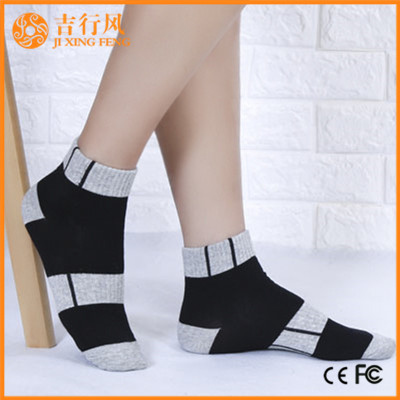 enkel katoenen sport sokken leveranciers en fabrikanten groothandel aangepaste sport hardlopen sokken China