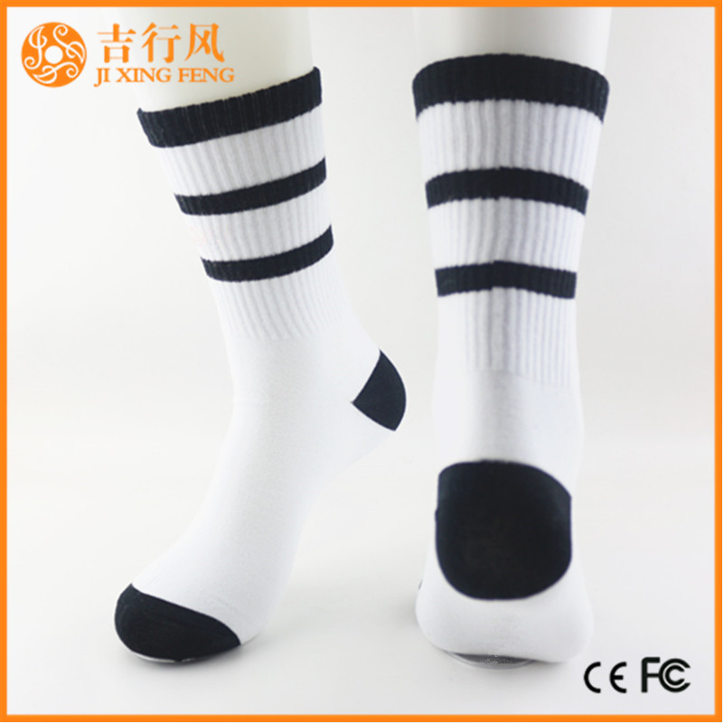 goedkope katoenen sport sokken fabriek groothandel aangepaste atletische sokken voor de mens