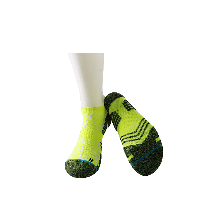 Aangepaste logo sport sokken leveranciers, enkel katoenen sport sokken fabriek