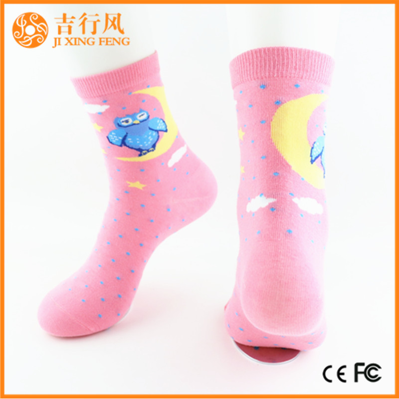calcetines de dibujos animados lindo calcetín de mujer de punto de algodón de encargo de mayorista de mujeres
