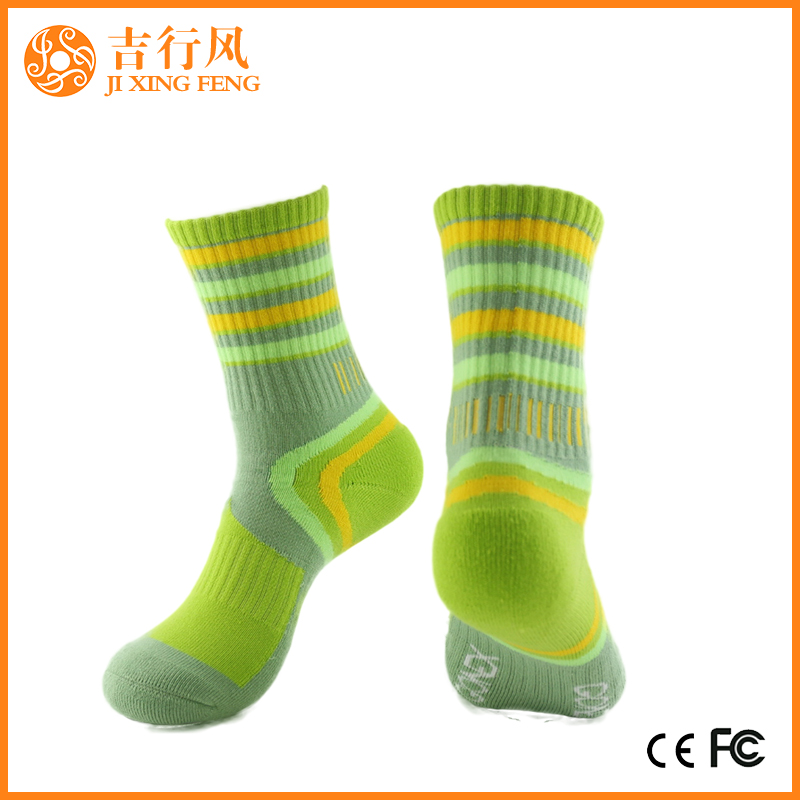 Мода трикотажные спортивные носки экспортер оптовые пользовательские длинные хлопковые полосы спортивные носки