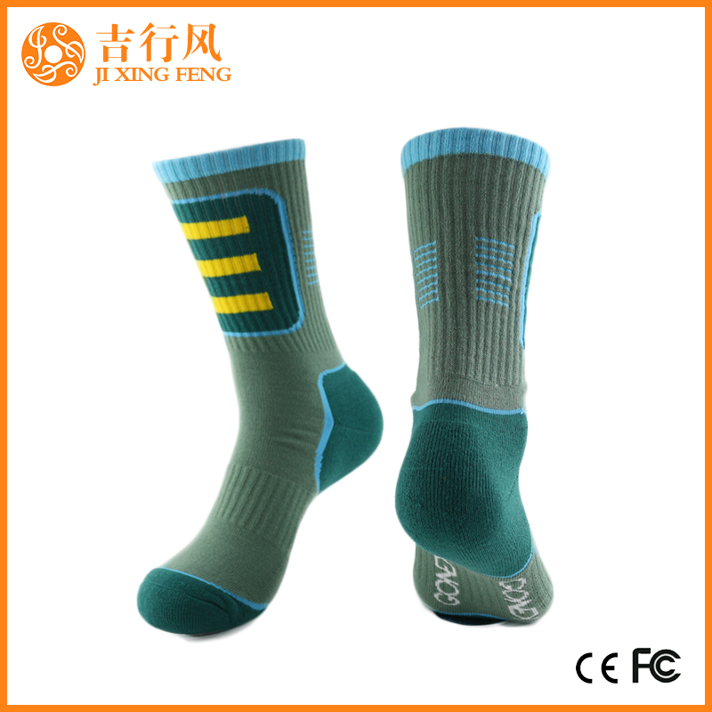 мода трикотажные спортивные носки производителей оптом оптовые спортивные мужские баскетбольные носки Китай