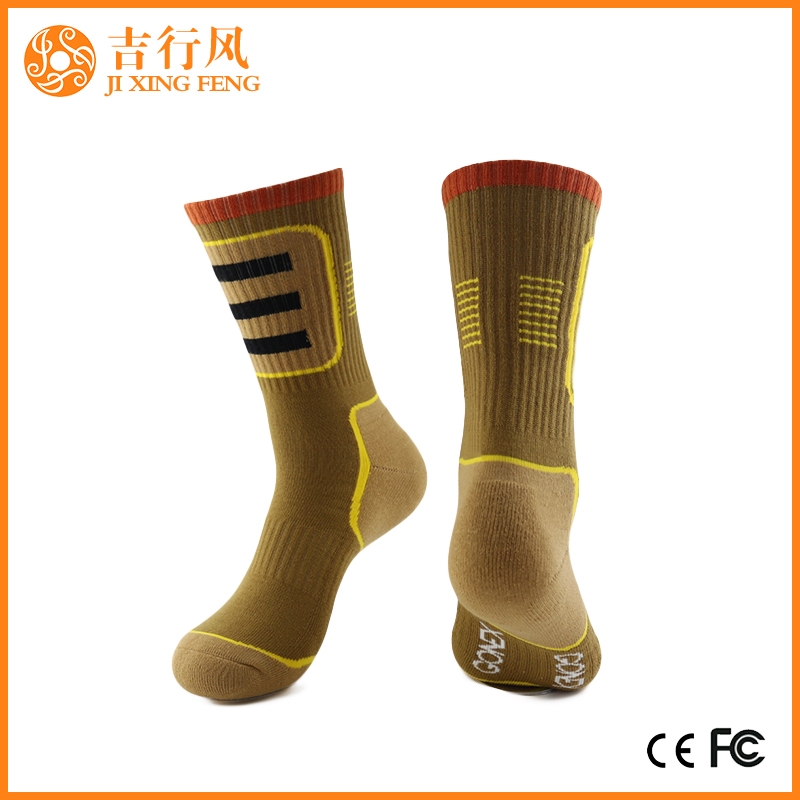 时尚针织运动袜供应商中国定制运动男士篮球袜