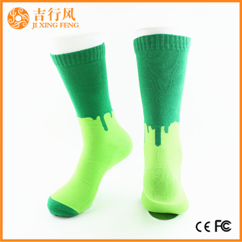男士运动袜子供应商和制造商定制绿色长筒毛圈袜子