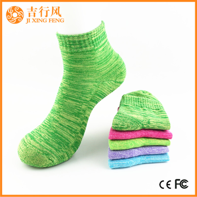 femmes chaussettes coton usine en vrac en gros de haute qualité prix bon marché femmes chaussettes colorées