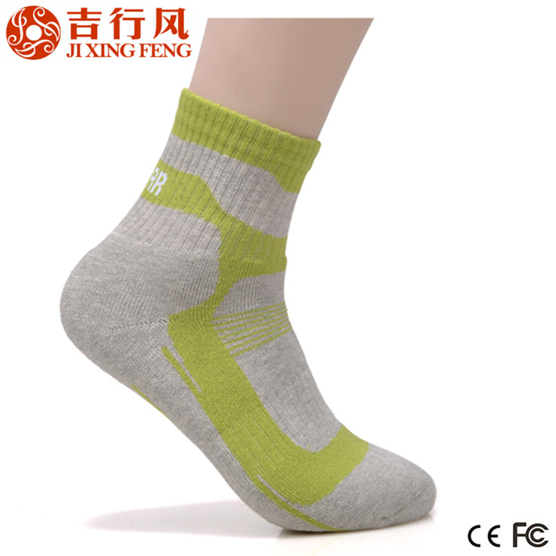 mujeres calcetines calientes fabricantes de suministro personalizado logotipo verde algodón caliente calcetines