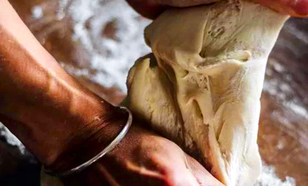 Ano ang mga pangunahing kadahilanan na nakakaapekto sa pagbuo ng gluten