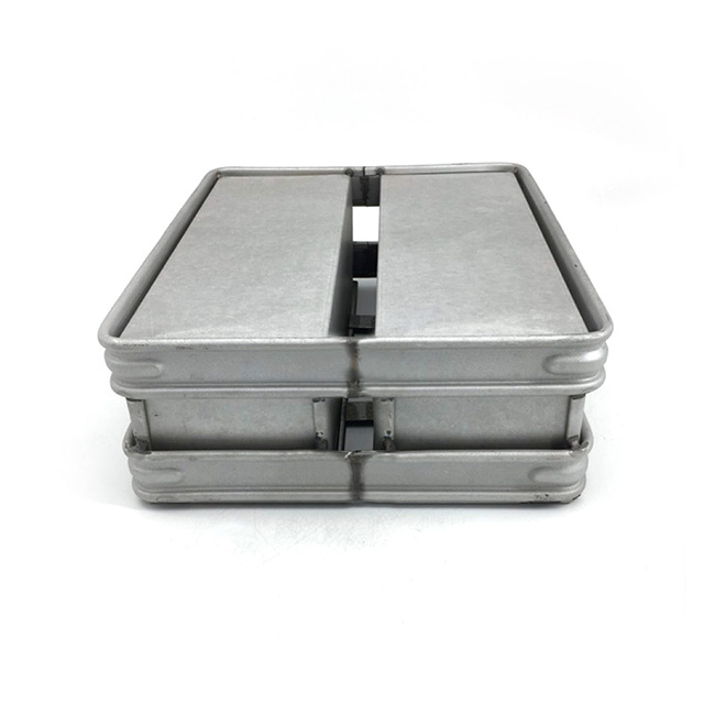 2 Strap Loaf Bread Pan with Lid