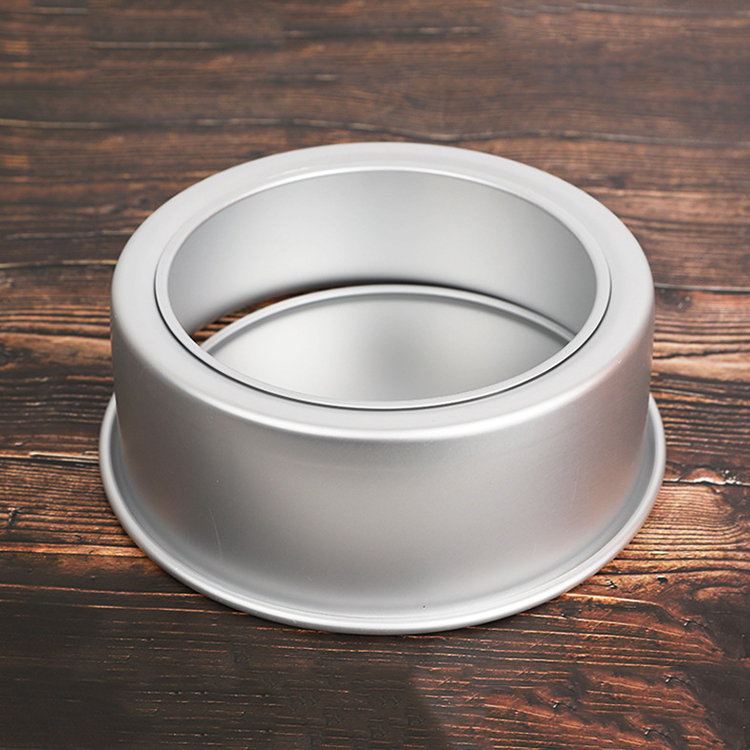 Aluminum Round Cake Pan with Removable Bottom