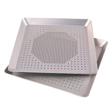 China Square Perforated Pizza Crisper Pan Baking Tray manufacturer